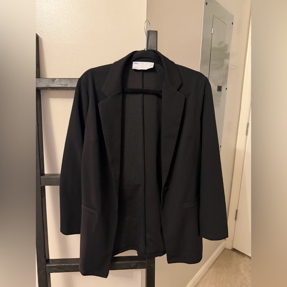 ASOS Women's Black Blazer - Picture 3 of 6